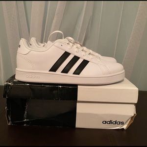 Adidas Court Shoes White/Black